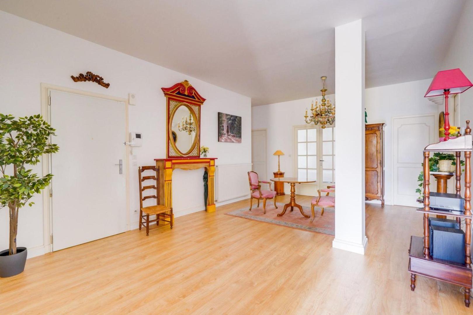 Lovely Apartment With Exceptional Terrace Bordeaux Luaran gambar